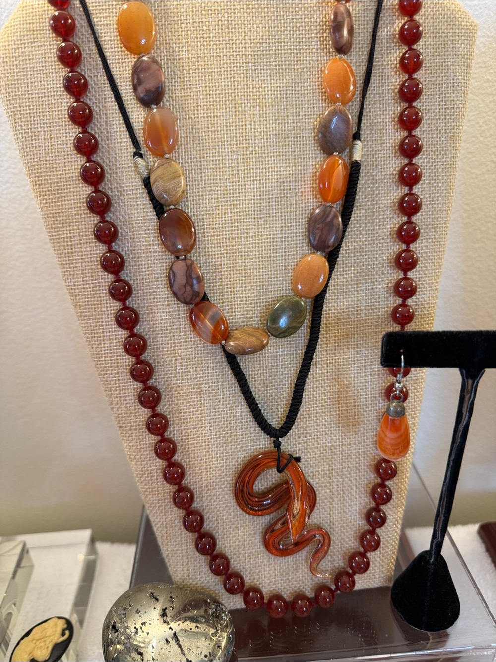 Come dig with me. Unlisted gorgeousness in every price range. - Picture 4 of 17